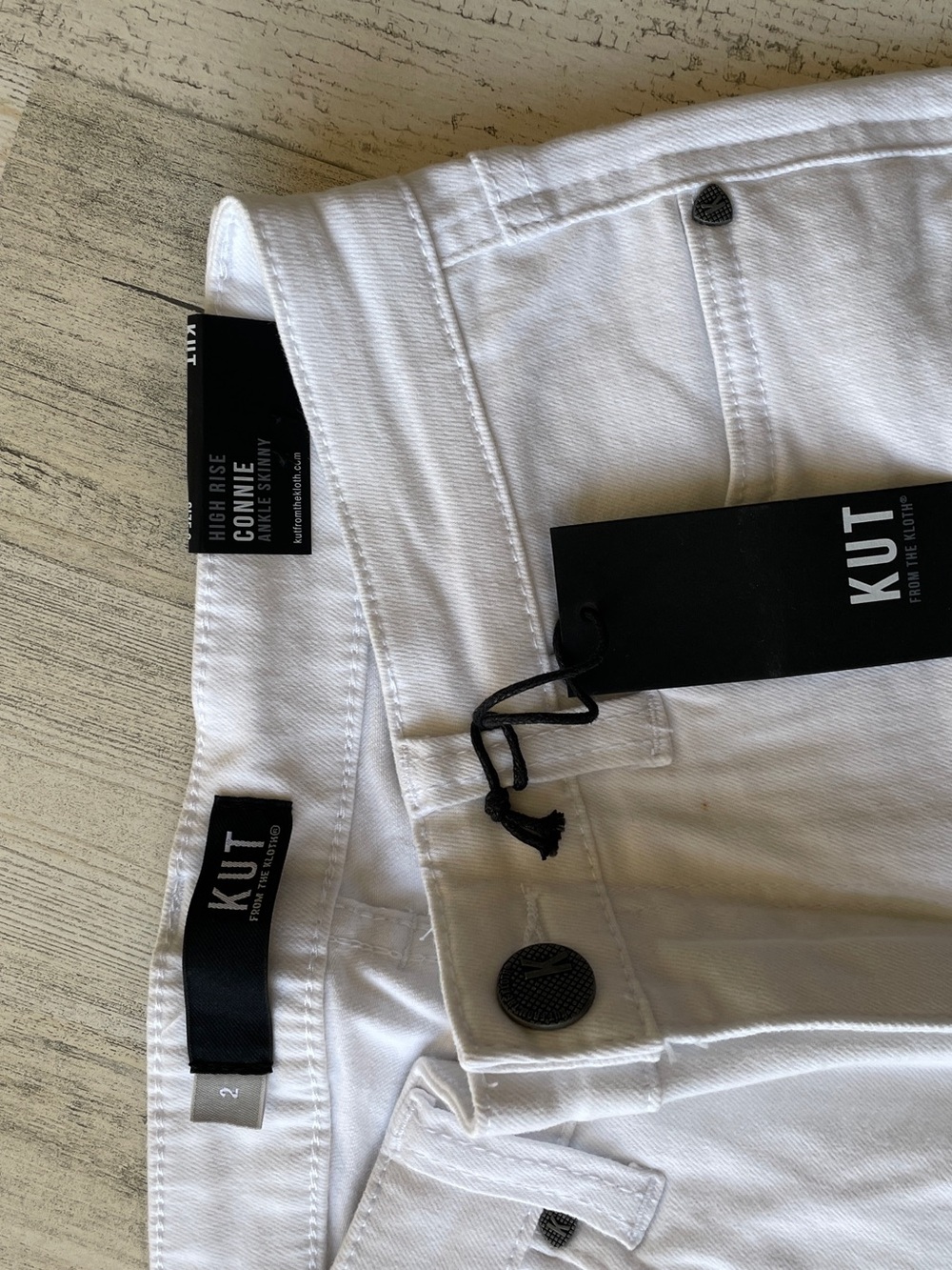 Kut from the Kloth Connie High Rise Ankle Skinny Jeans White NWT SZ 2 - Picture 12 of 13